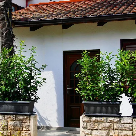 Kuca Aurora Holiday home *